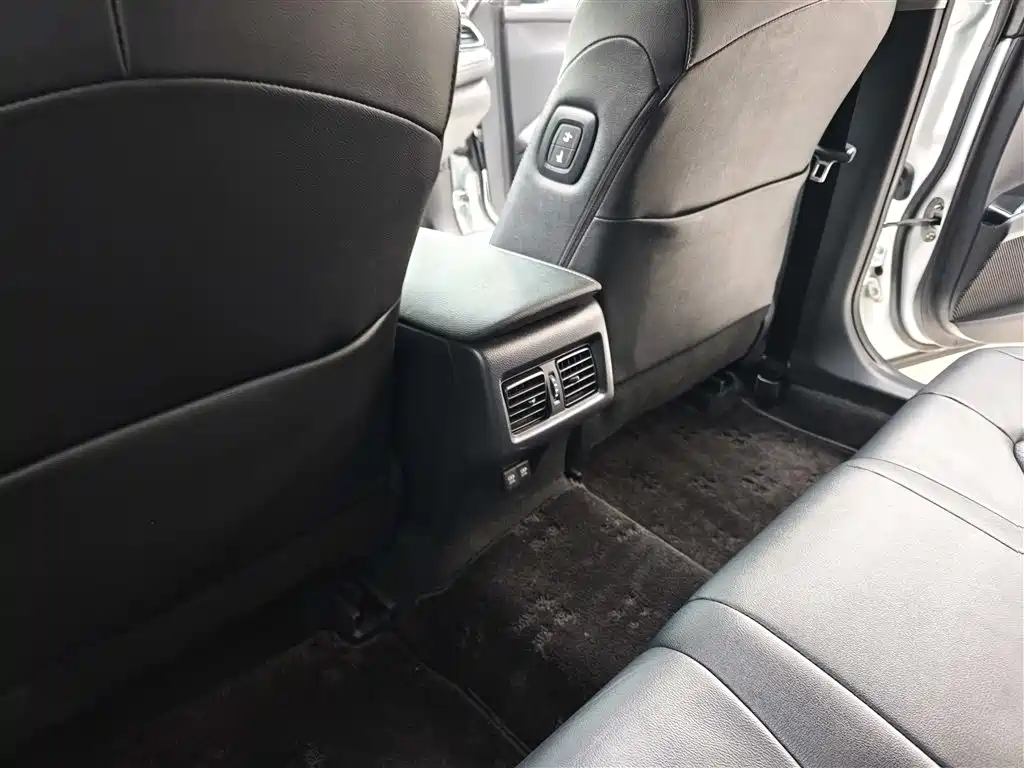 Toyota Camry 2019 Facelift 2.0G Luxury Edition фото 17