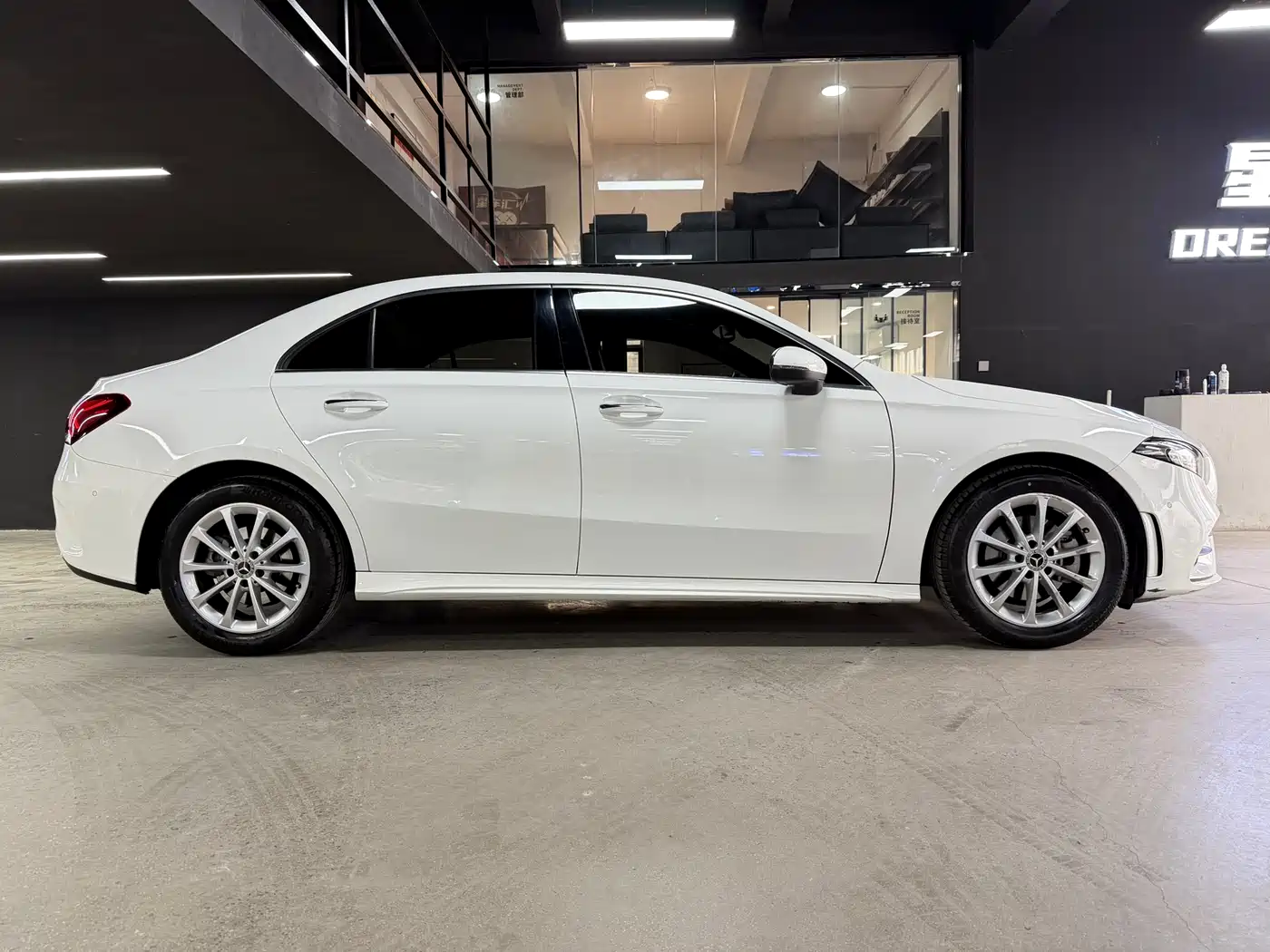 Mercedes-Benz A-Class 2019 A 200 L Sport Sedan фото 10