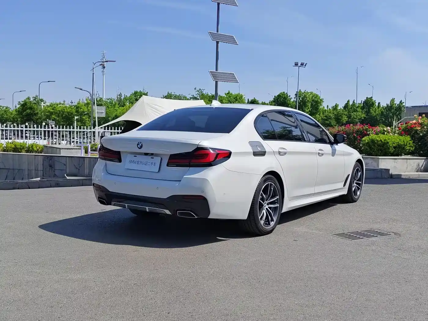 BMW 5 Series New Energy 2021 535Le M Sport Package фото 5