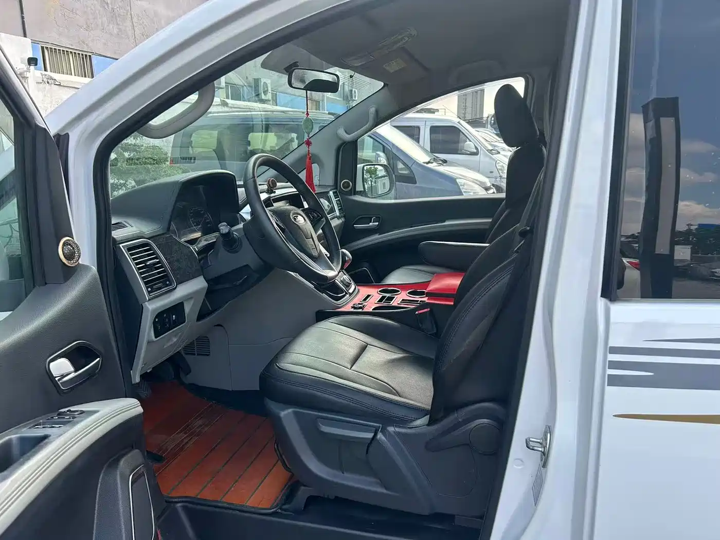 JAC Refine Refine M4 2019 2018 Business Edition 1.5T Manual Hybrid Luxury