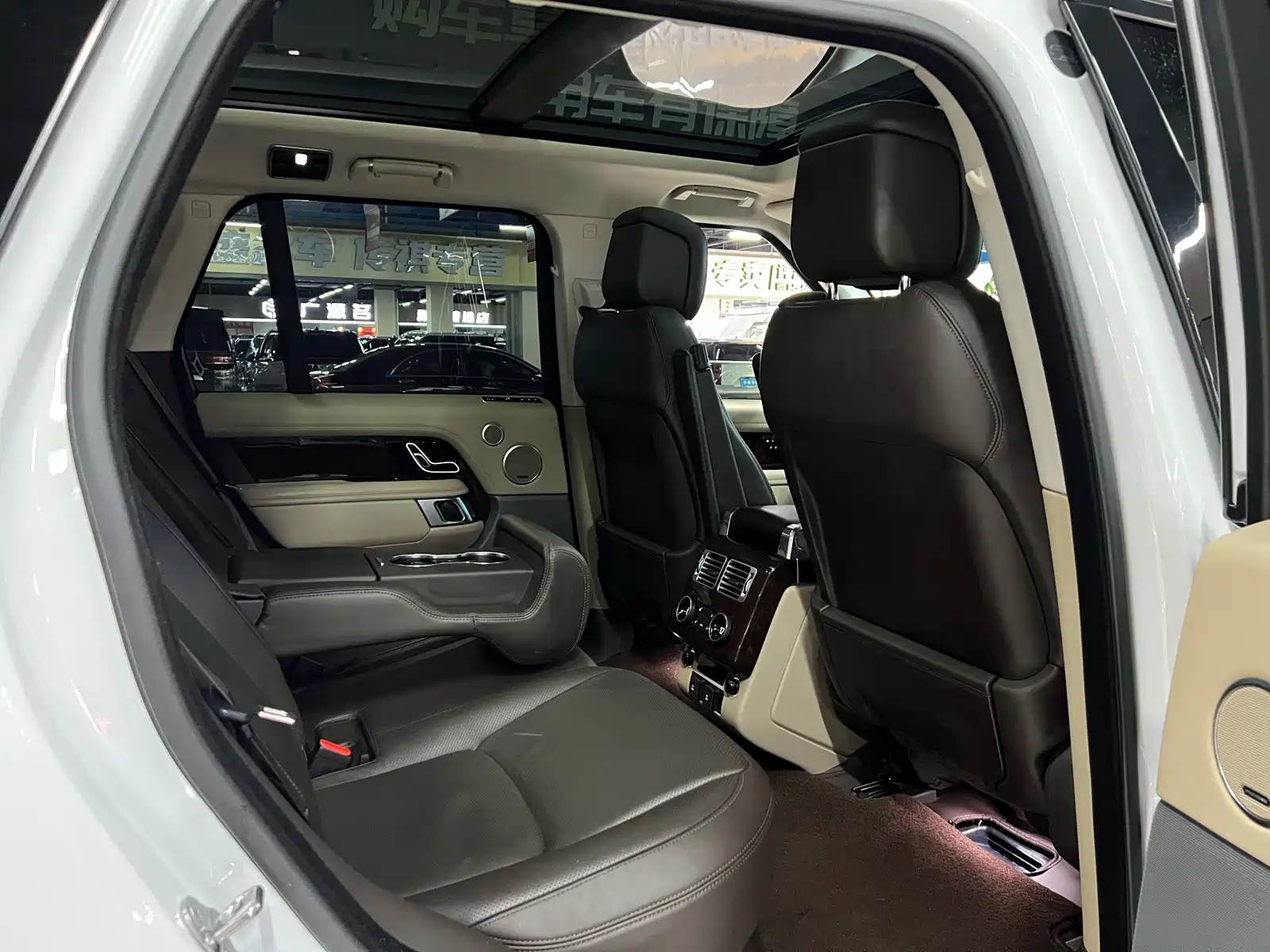Фото 7 - Land Rover Range Rover