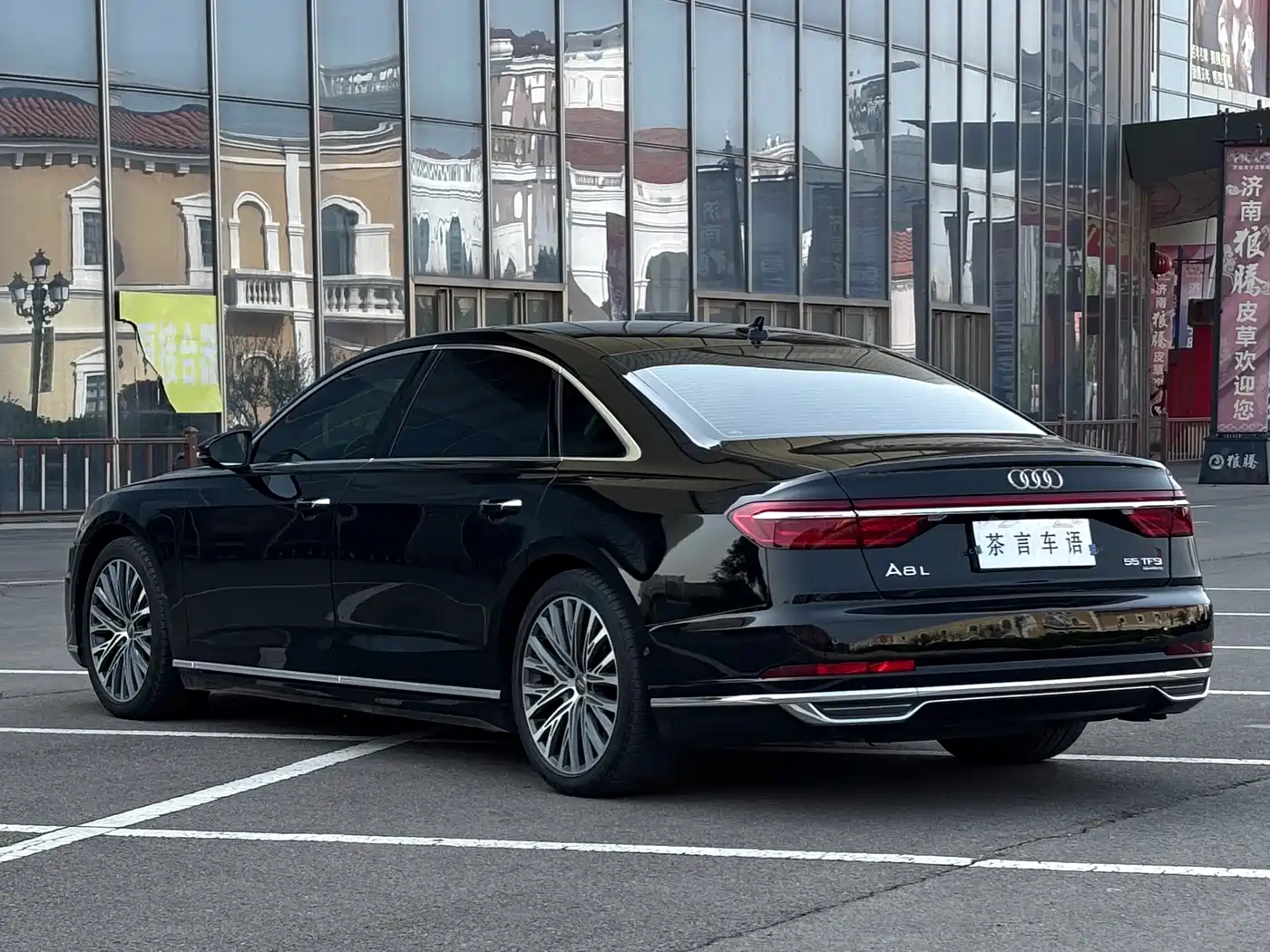 Audi A8 2019 Plus A8L 55 TFSI quattro Luxury фото 6