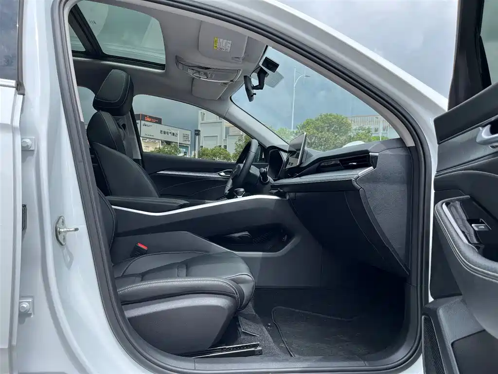 GEELY AUTOMOBILE XINGRUI