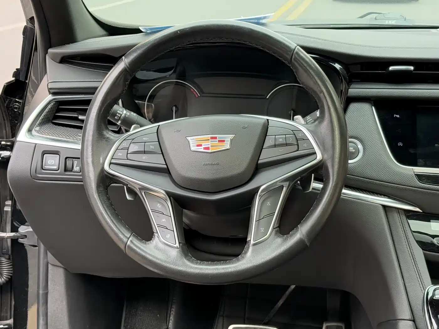 Cadillac XT5 2022 2.0T AWD Luxury (Hummingbird Edition) фото 30