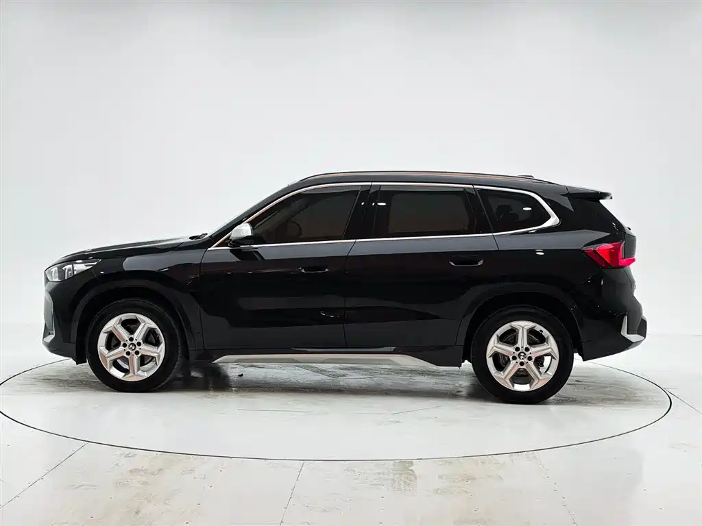 BMW X1 2023 sDrive20Li X Design Package фото 7