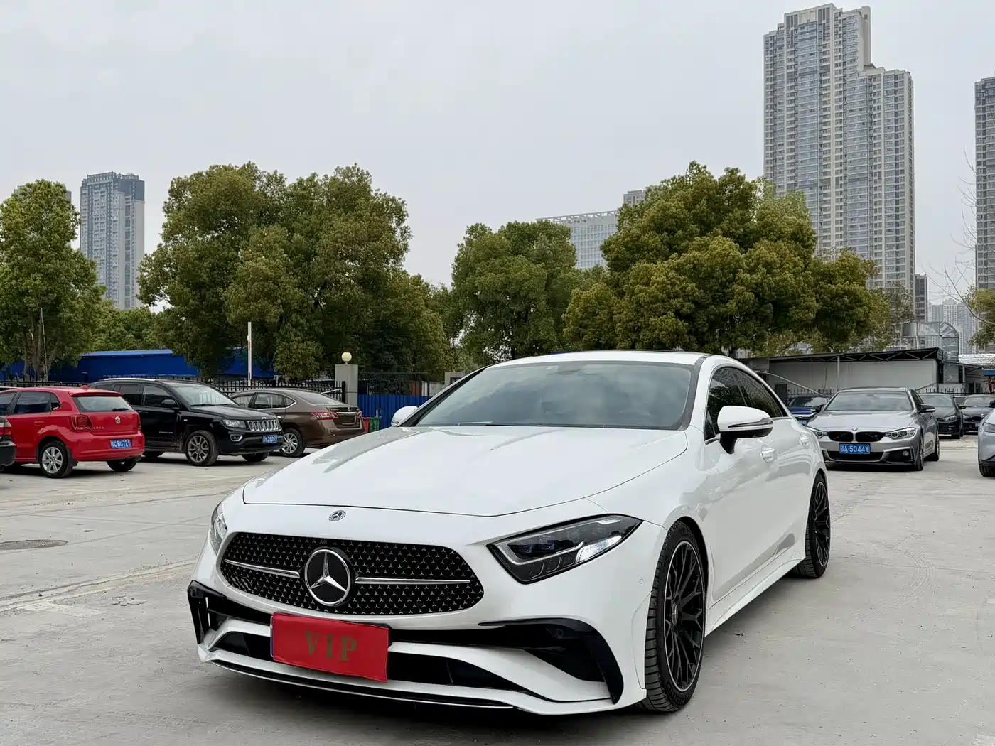 MERCEDES-BENZ CLS