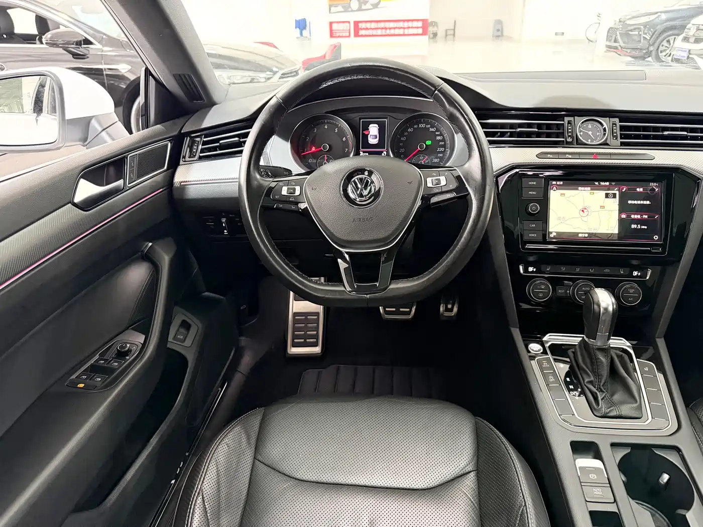 Volkswagen FAW-Volkswagen CC 2019 330TSI Charm Edition China VI фото 11