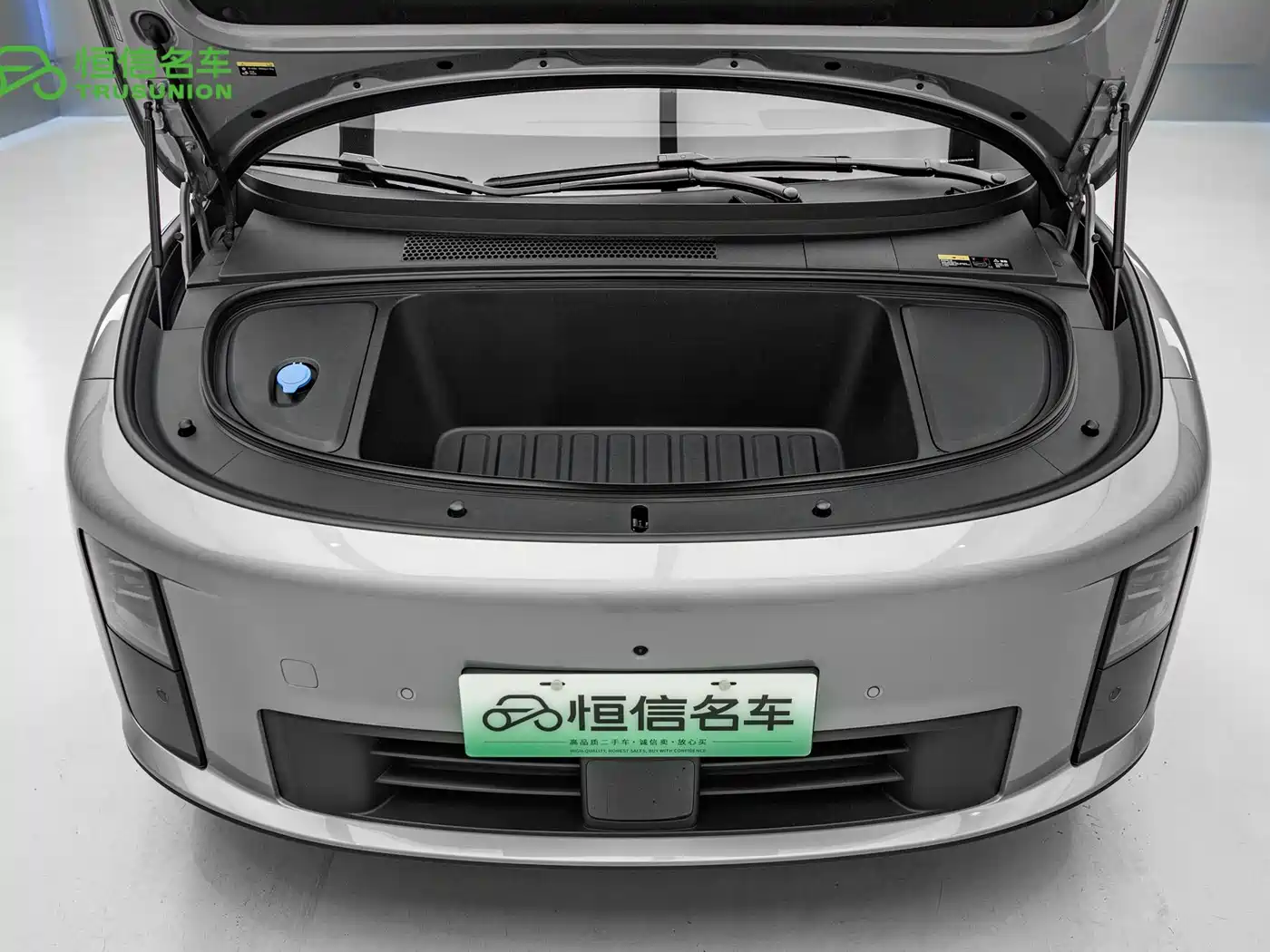 Li Auto i6 2026 2025 2WD Base Model