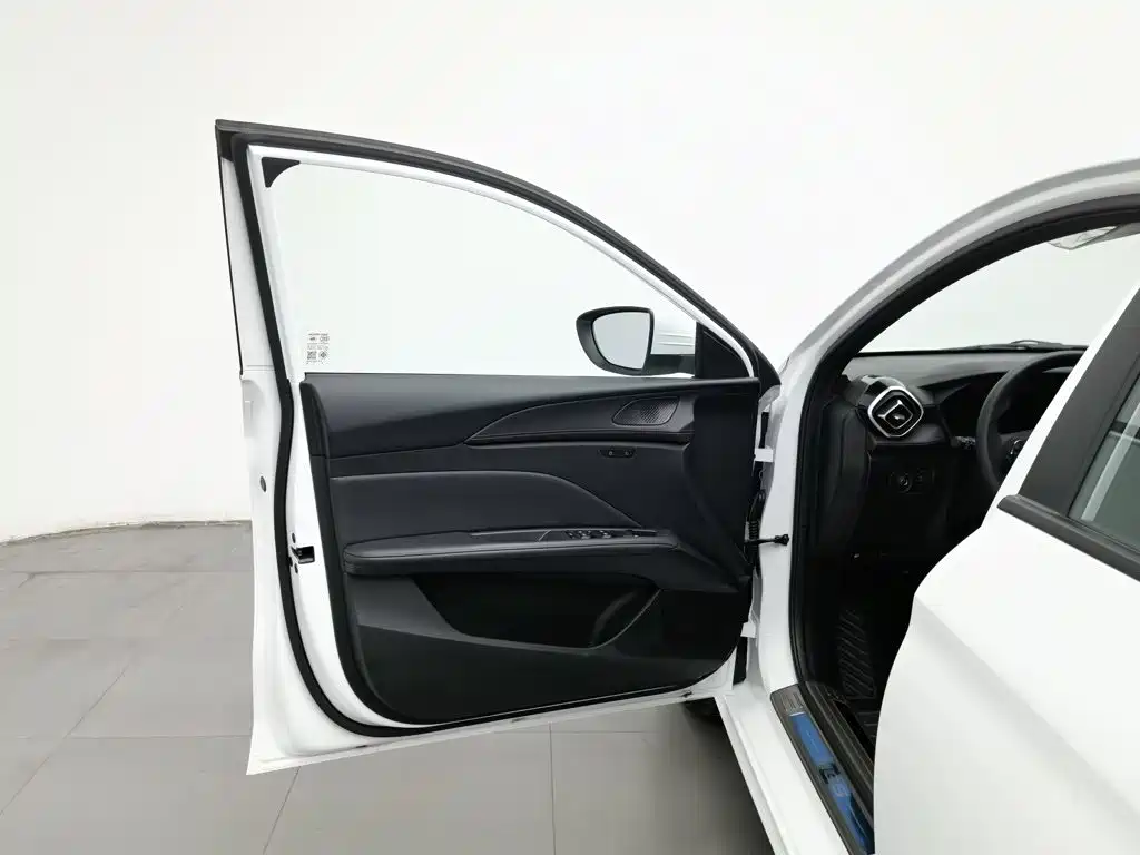 Фото 8 - MG MG5
