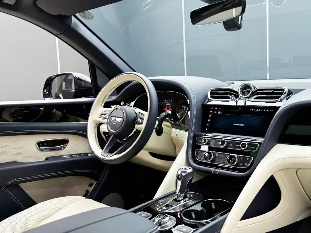 Bentley Bentayga 2025 2024 4.0T V8 Long Wheelbase Yadu Edition