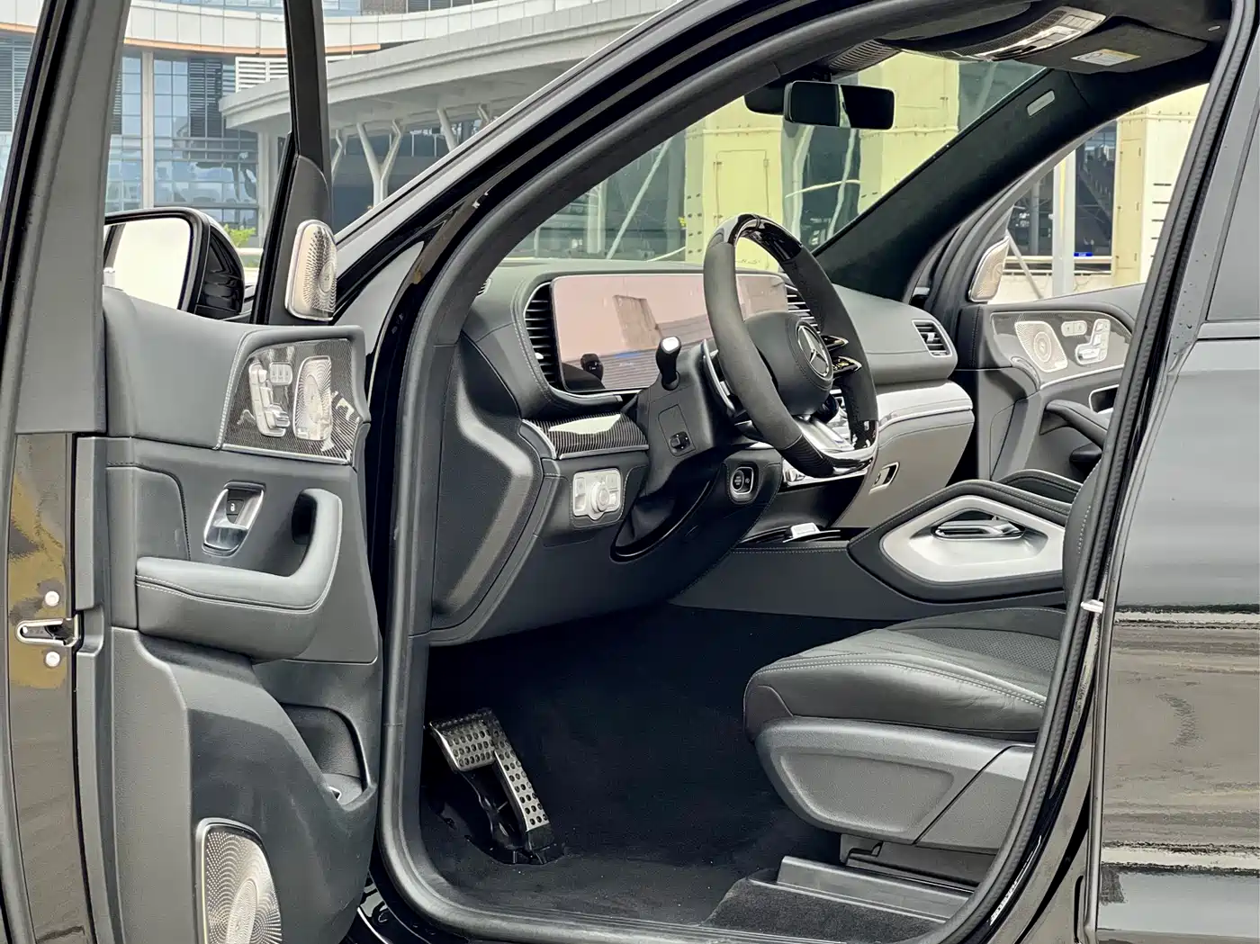 Mercedes-Benz GLS AMG 2024 AMG GLS 63 4MATIC+ фото 4