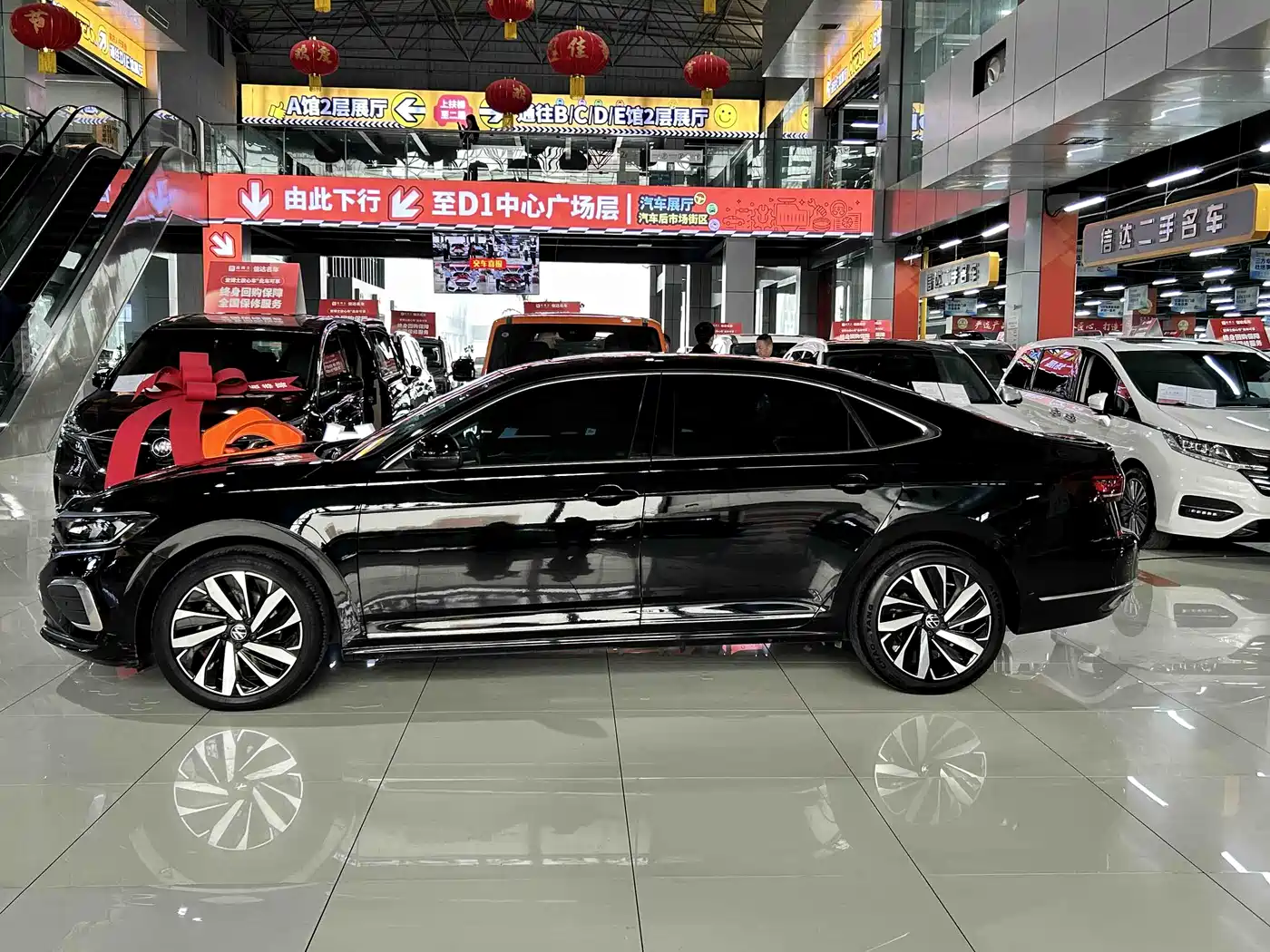 Volkswagen Passat 2024 380TSI Elite Edition фото 20