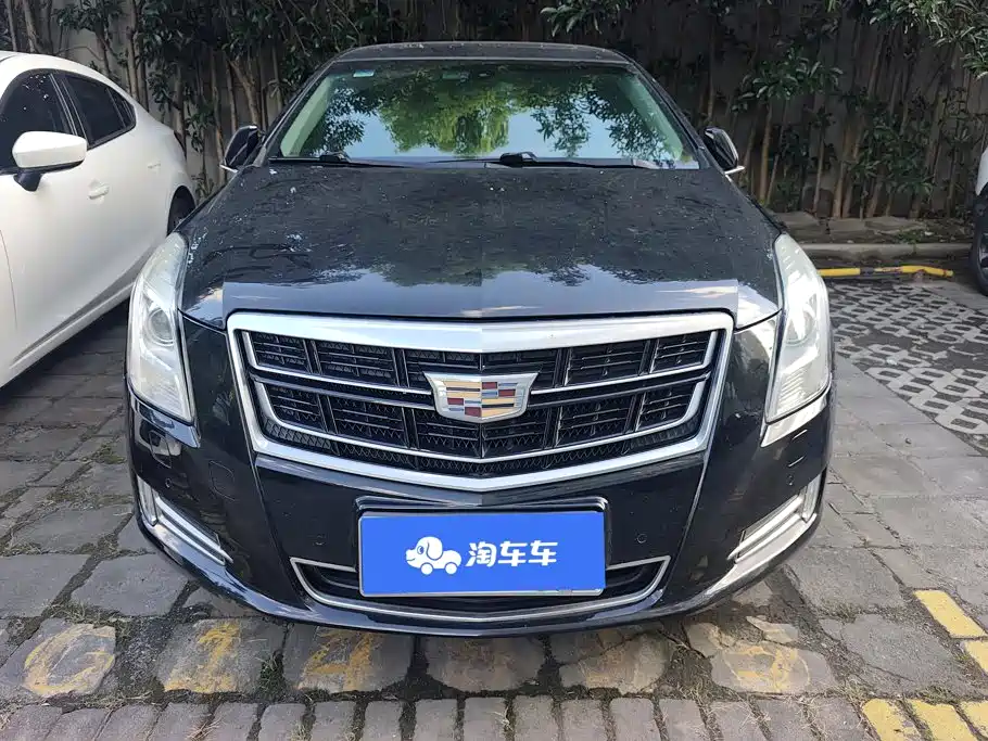 Фото 2 - Cadillac XTS