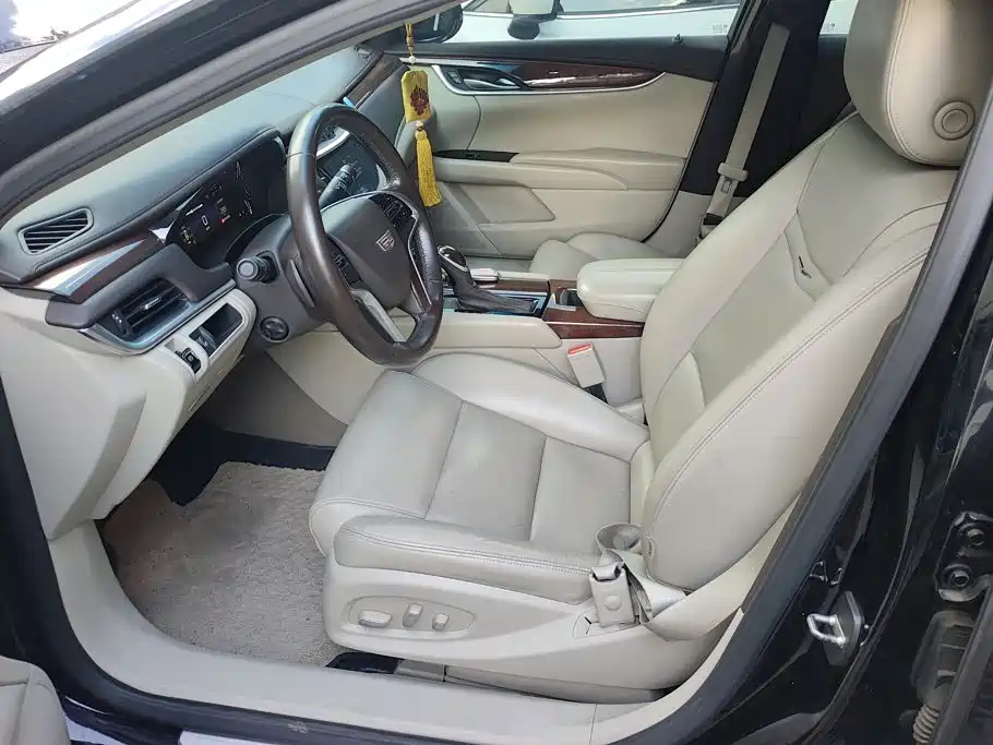 Фото 9 - Cadillac XTS