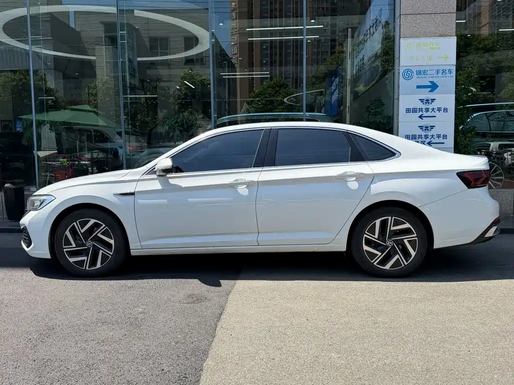 Volkswagen Sagitar, миниатюра 3