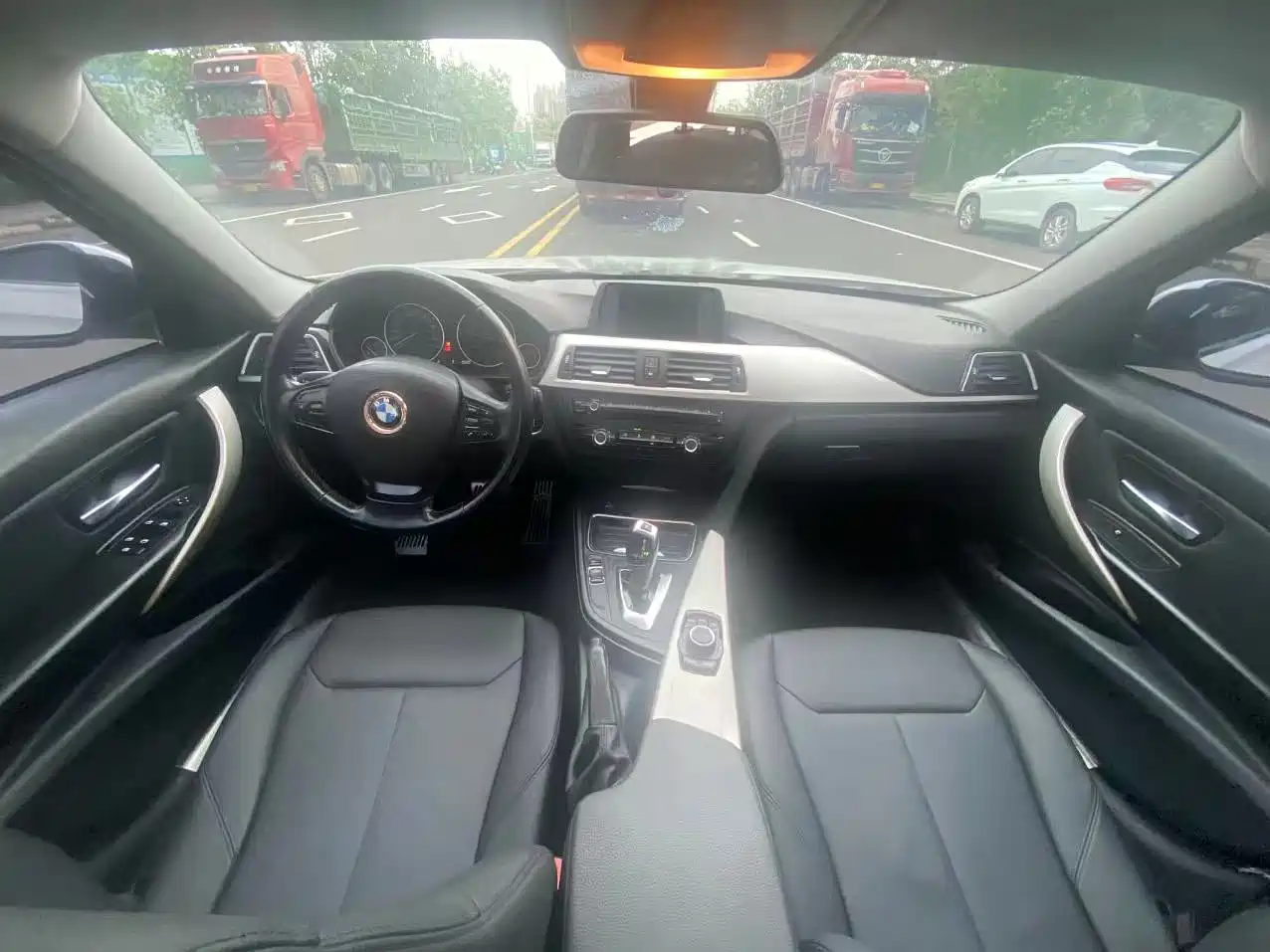 BMW 3 Series 2015 316i Progressive фото 6