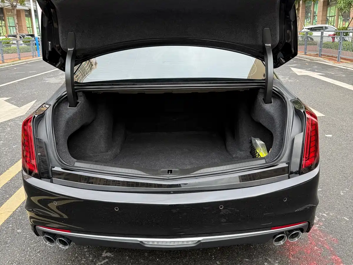 Cadillac CT6 2019 28T Leading Sport Model фото 11