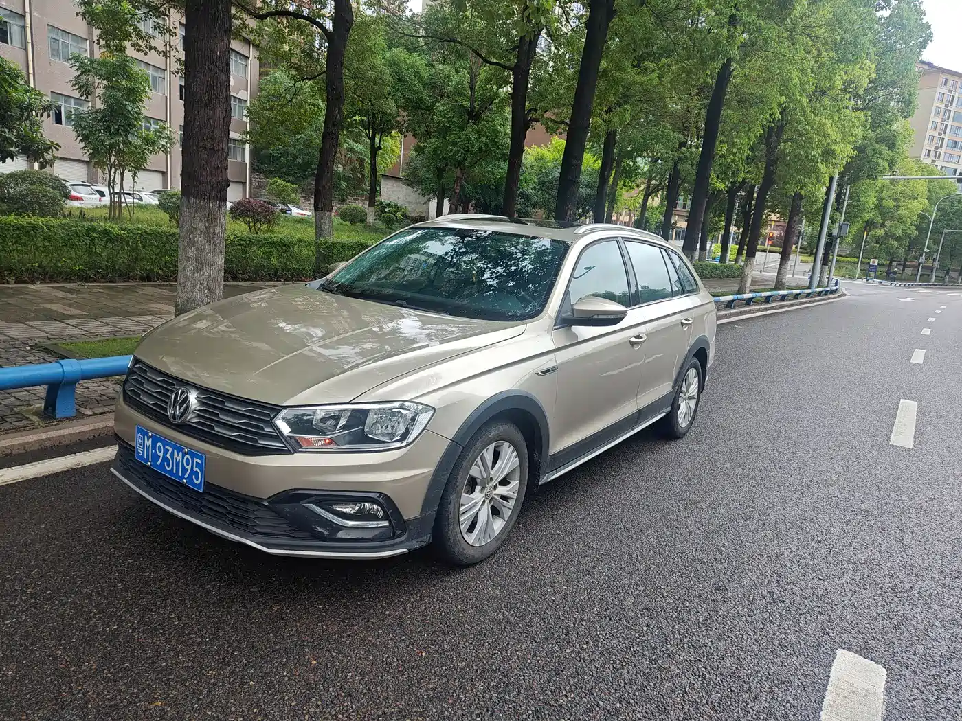 Volkswagen C-TREK 2017 230TSI DSG Comfort