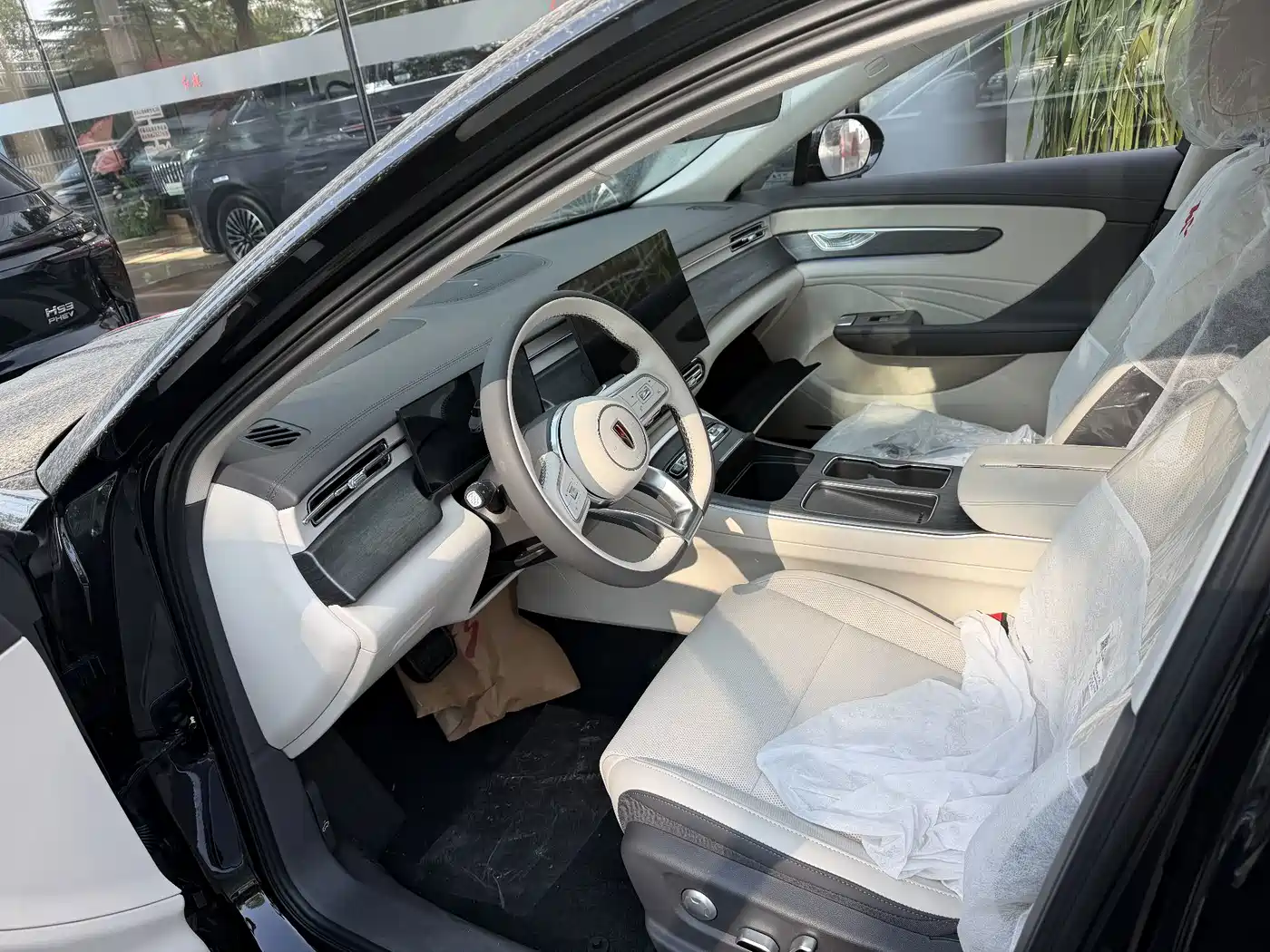 2026 Hongqi H5