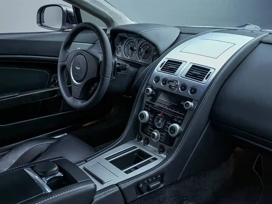 Aston Martin V8 Vantage 2011 2011 4.7L Sportshift Coupe