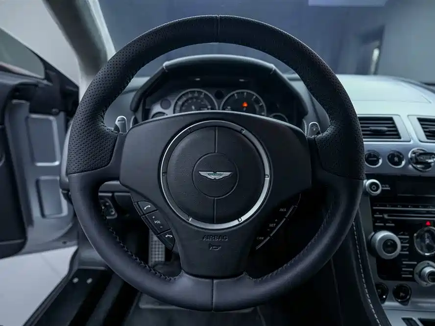 Aston Martin V8 Vantage 2011 2011 4.7L Sportshift Coupe