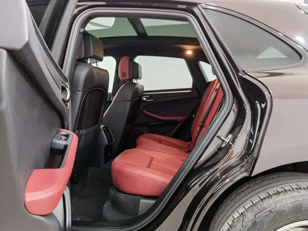 Porsche Macan 2021 Macan 2.0T фото 15