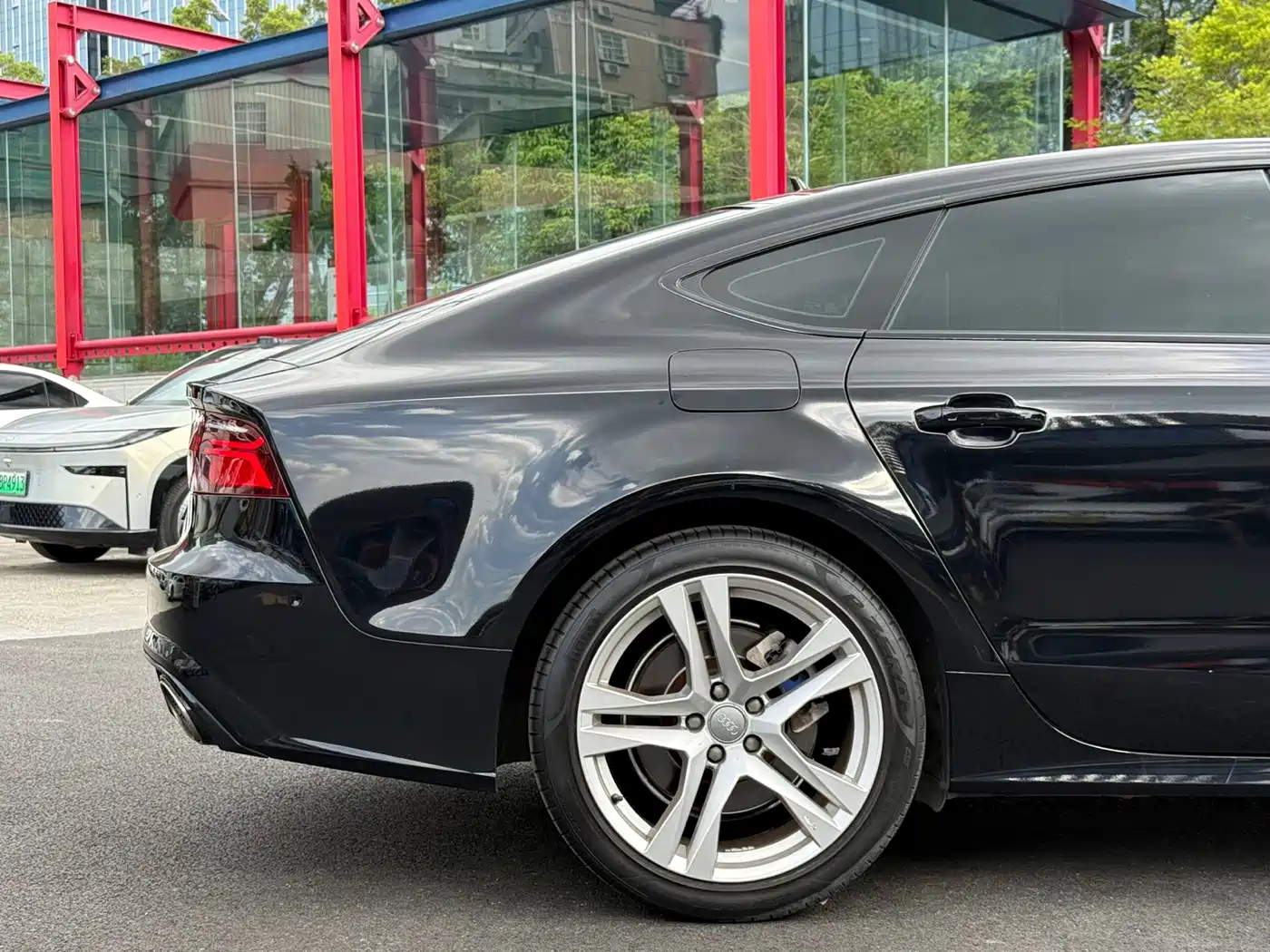 Фото 8 - Audi A7