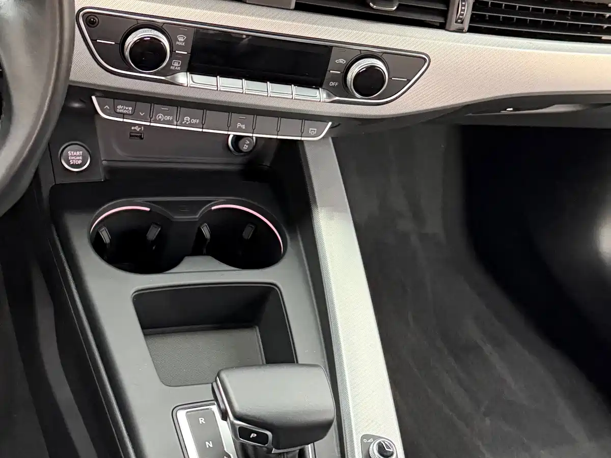 Фото 5 - Audi A5 (Import)