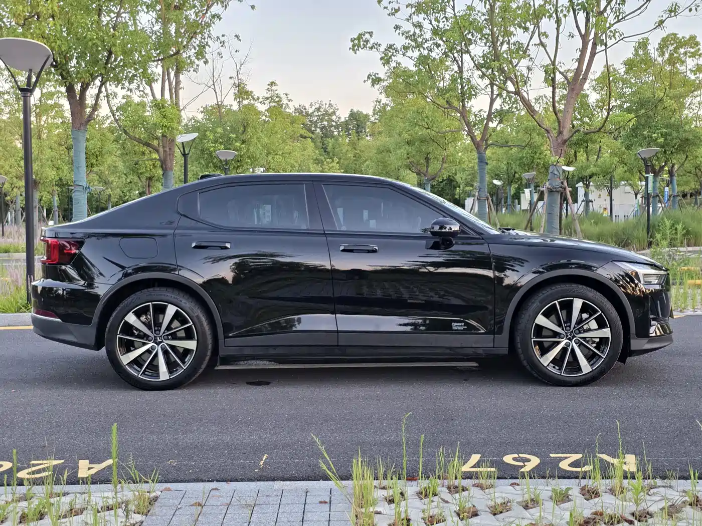 Polestar 2 2022 2020 Launch Edition