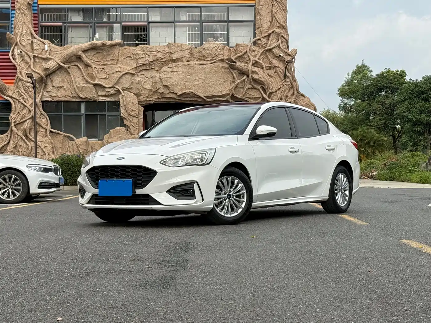 Ford Focus 2020 Sedan 1.5L Automatic Sharp Leap Type