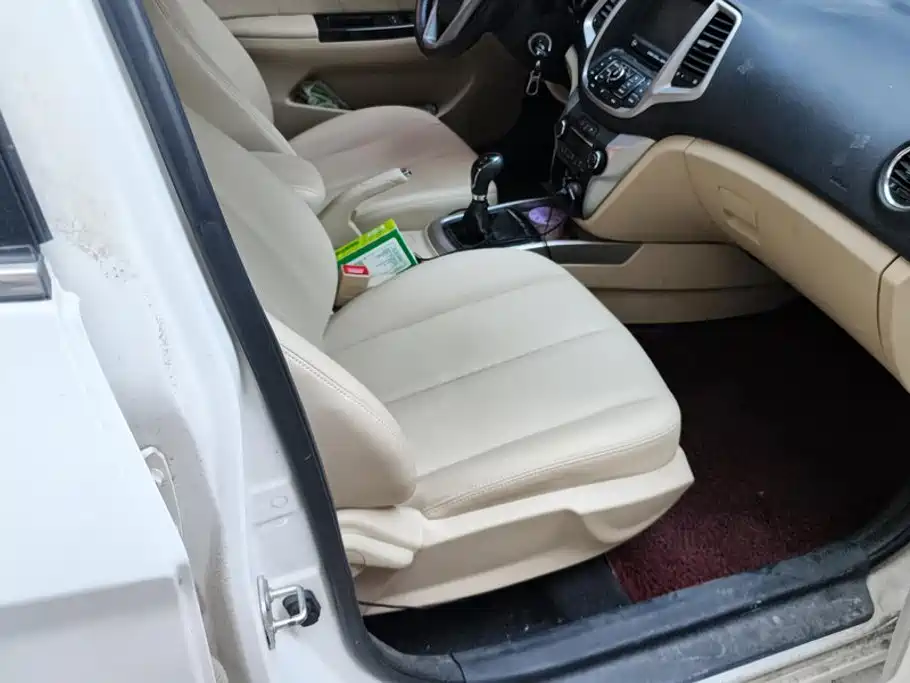 Photo 8 - Changan Eado