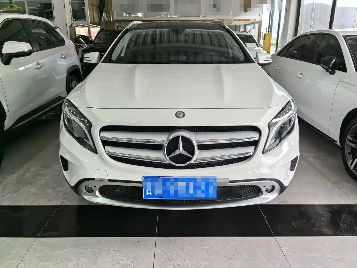 Mercedes-Benz GLA 2015 2015 GLA 200 Fashion