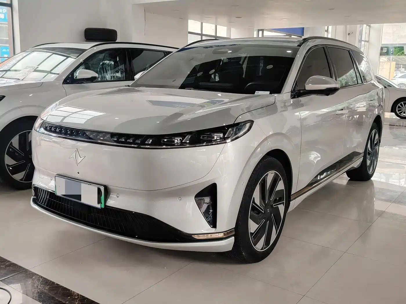 2025 Dongfeng Yipai eπ008