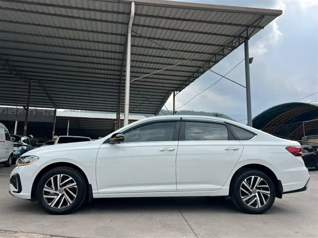 Volkswagen Lavida 2024 Model 300TSI DSG Starlight Full Comfort Edition фото 7