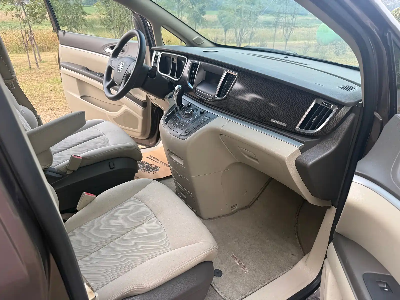 Фото 9 - Buick GL8