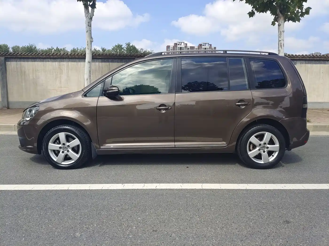 Volkswagen Touran 2011 2011 1.4T DSG Intelligent Elite 5-seater