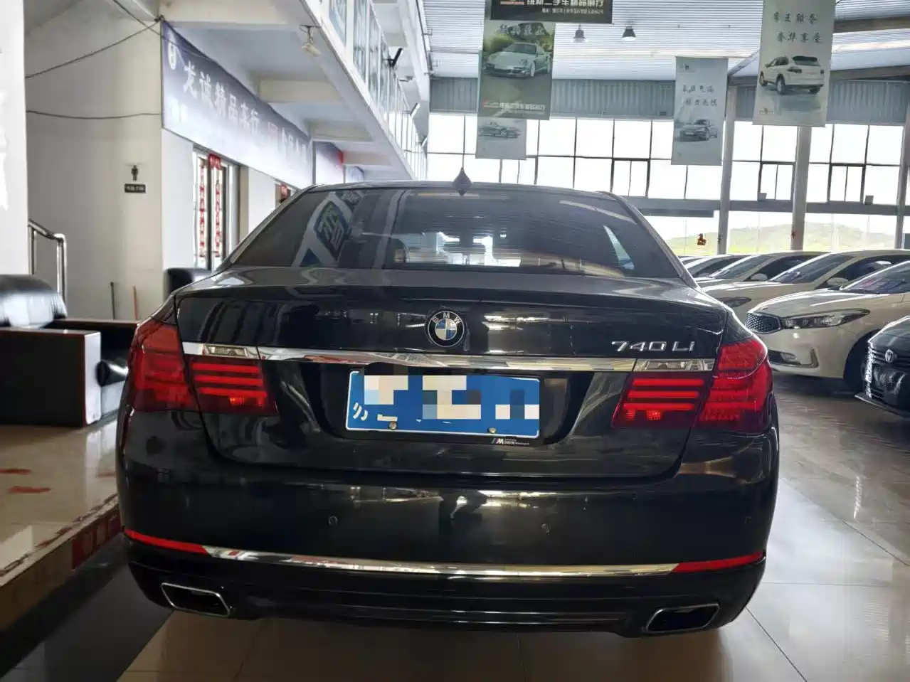 BMW 7 Series 2013 Model 740Li Leading фото 3