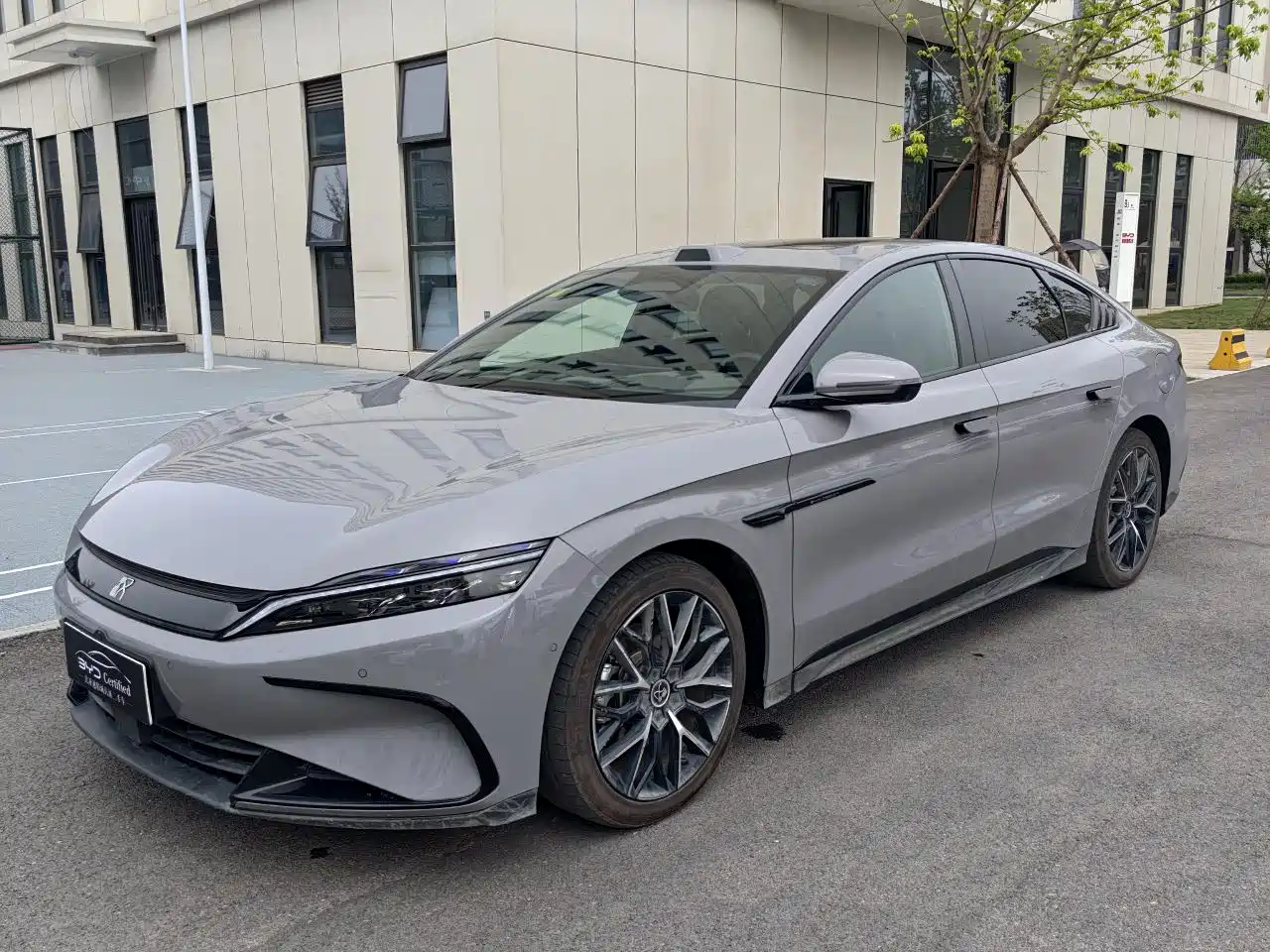 BYD Han 2025 DM-i Smart Driving Edition 125KM LiDAR Flagship
