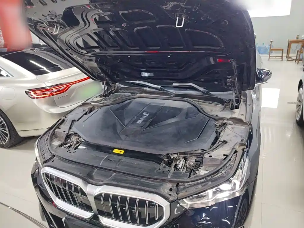 BMW i5 2024 2024 eDrive 35L M Sport Package
