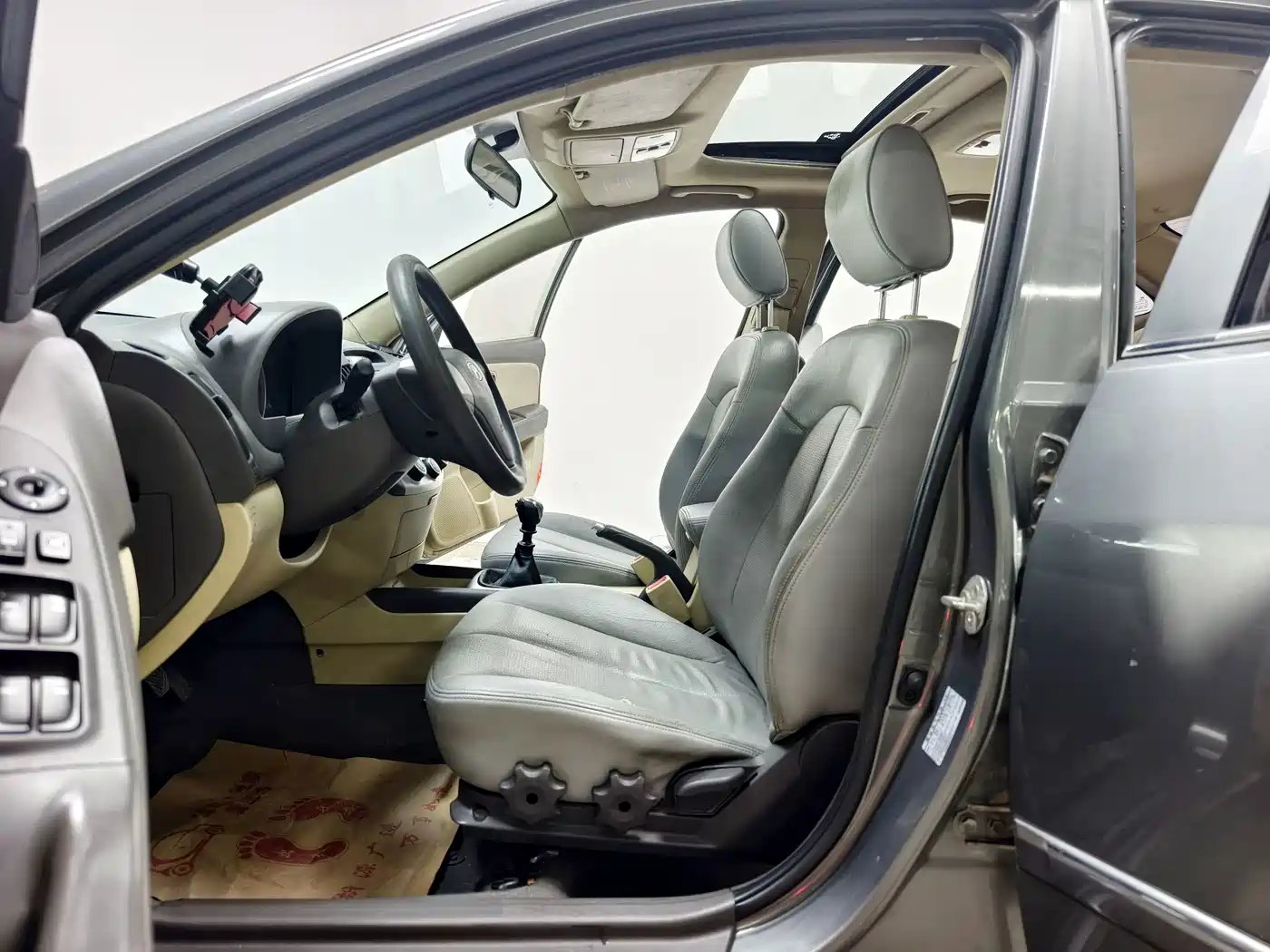 Hyundai Elantra 2010 2010 1.6L MT GLS