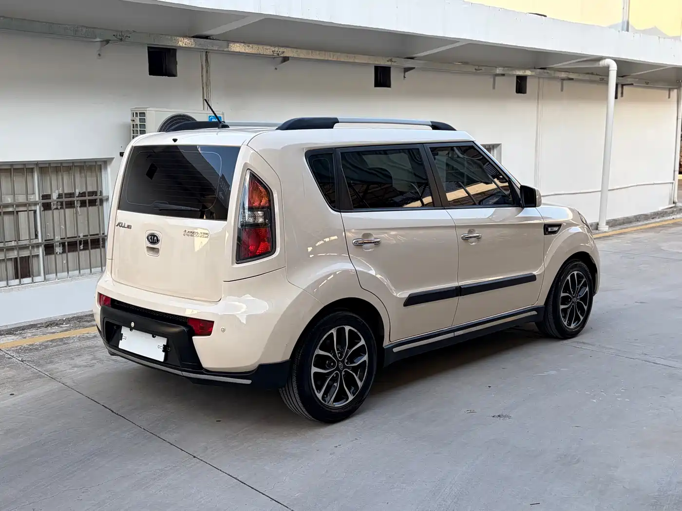 Kia Soul 2011 2010 1.6L AT Premium