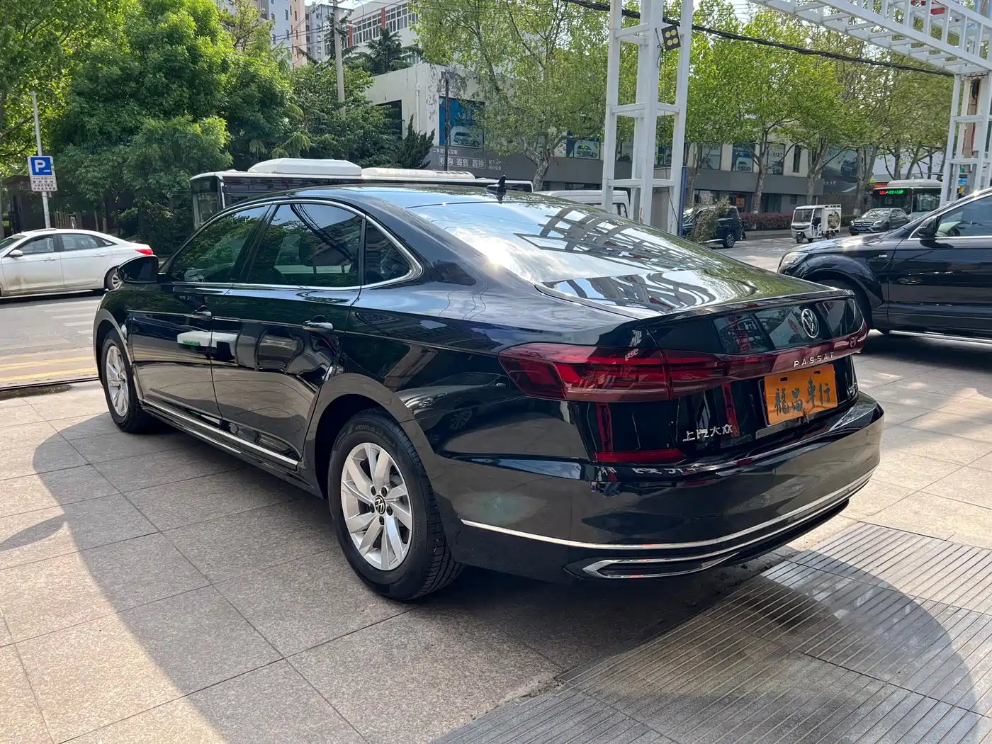 Volkswagen Passat 2024 280TSI Business Edition фото 4
