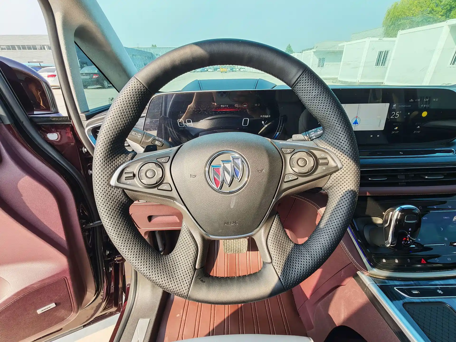 Фото 9 - Buick GL8