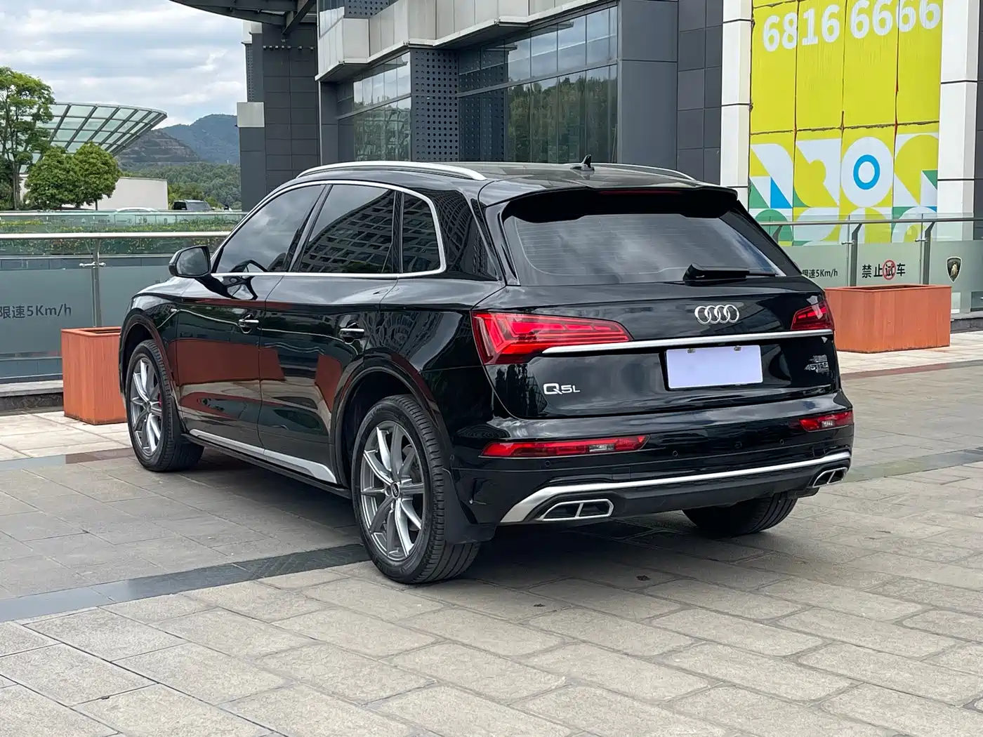 Audi Q5L 2022 40T Luxury Dynamic фото 4