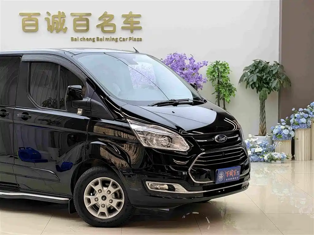 Ford Tourneo 2019 2017 2.0T Automatic Elite Edition