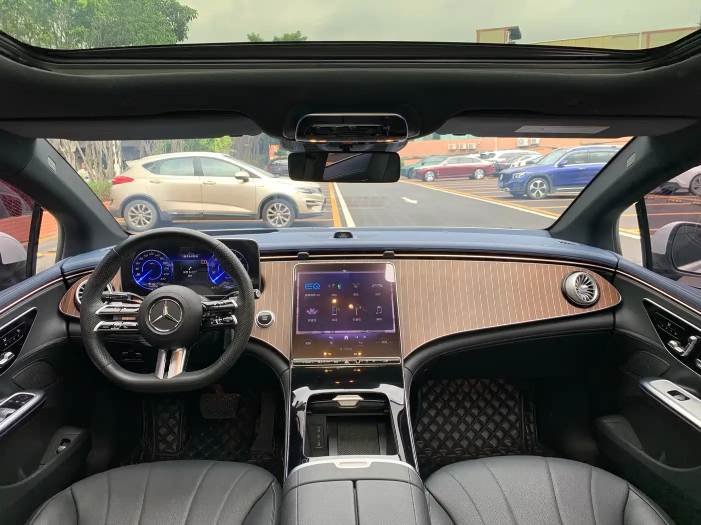 Mercedes-Benz EQE 2023 2022 350 Luxury Edition