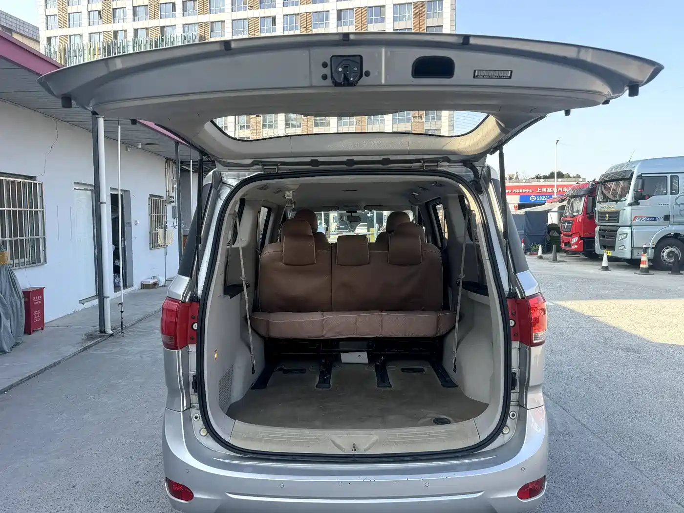 SAIC Maxus Maxus G10 2014 2.4L Manual Elite Edition фото 11