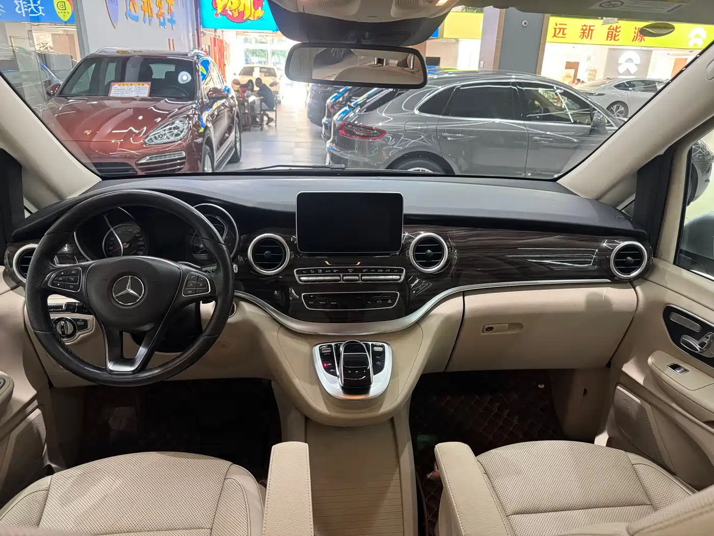Mercedes-Benz V-Class 2016 V 260 Navigator фото 11