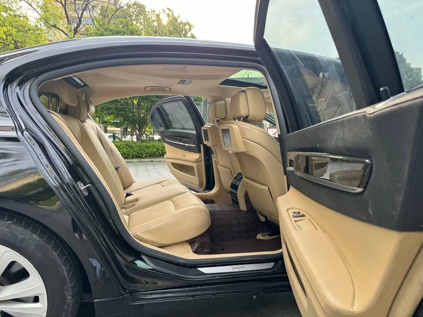 BMW 7 Series 2011 730Li Elegance фото 10
