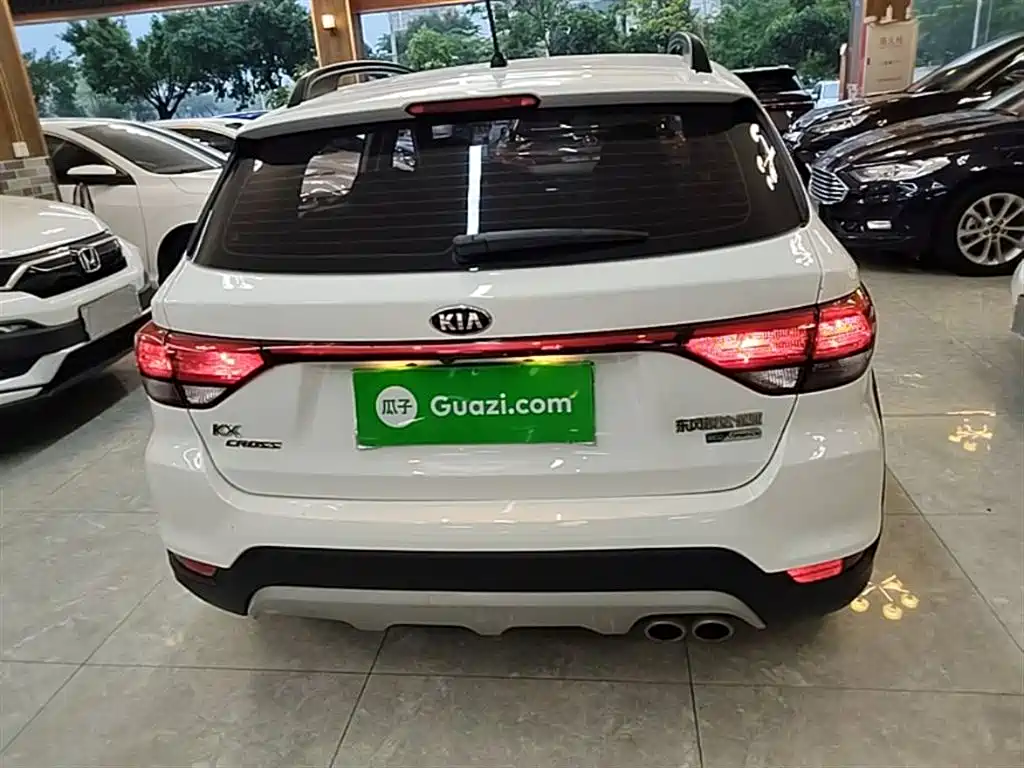 Kia KX CROSS 2017 1.4L AT GLS фото 4